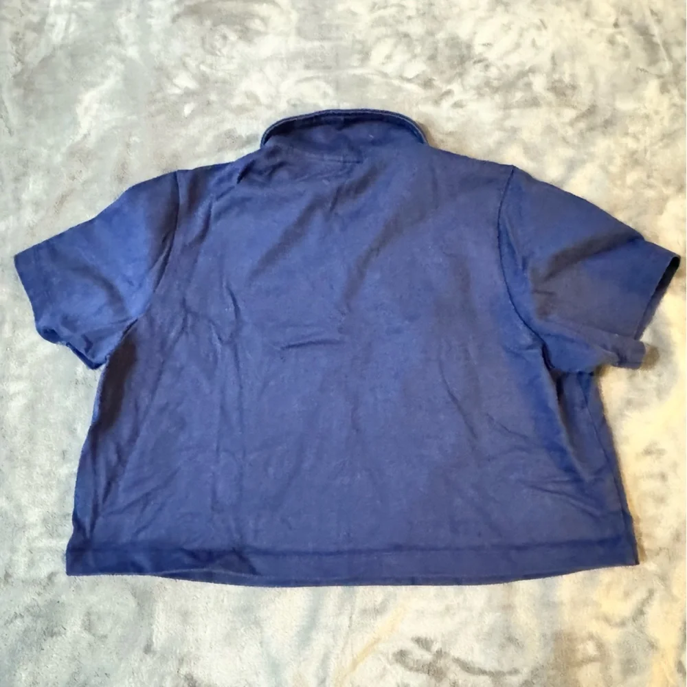 Adidas Navy Half-Zip Shirt

#1255 - Picture 8 of 8